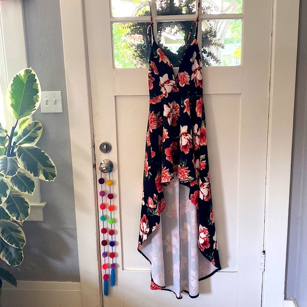 NWT Sleeveless Lace up Black Floral Hi Low Dress